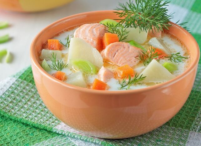 Norwegian salmon soup for those who lose weight according to the Dukan diet in the alternative or fixation phase